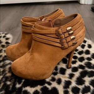Brand new NEVER WORN Ankle booties/heels